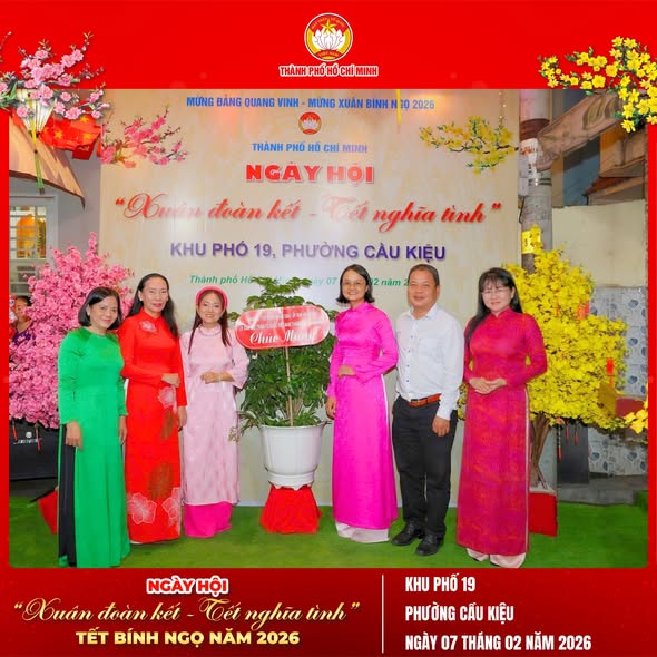 Đêm hội “Xuân đoàn kết - Tết nghĩa tình” tại Khu phố 19, phường Cầu Kiệu