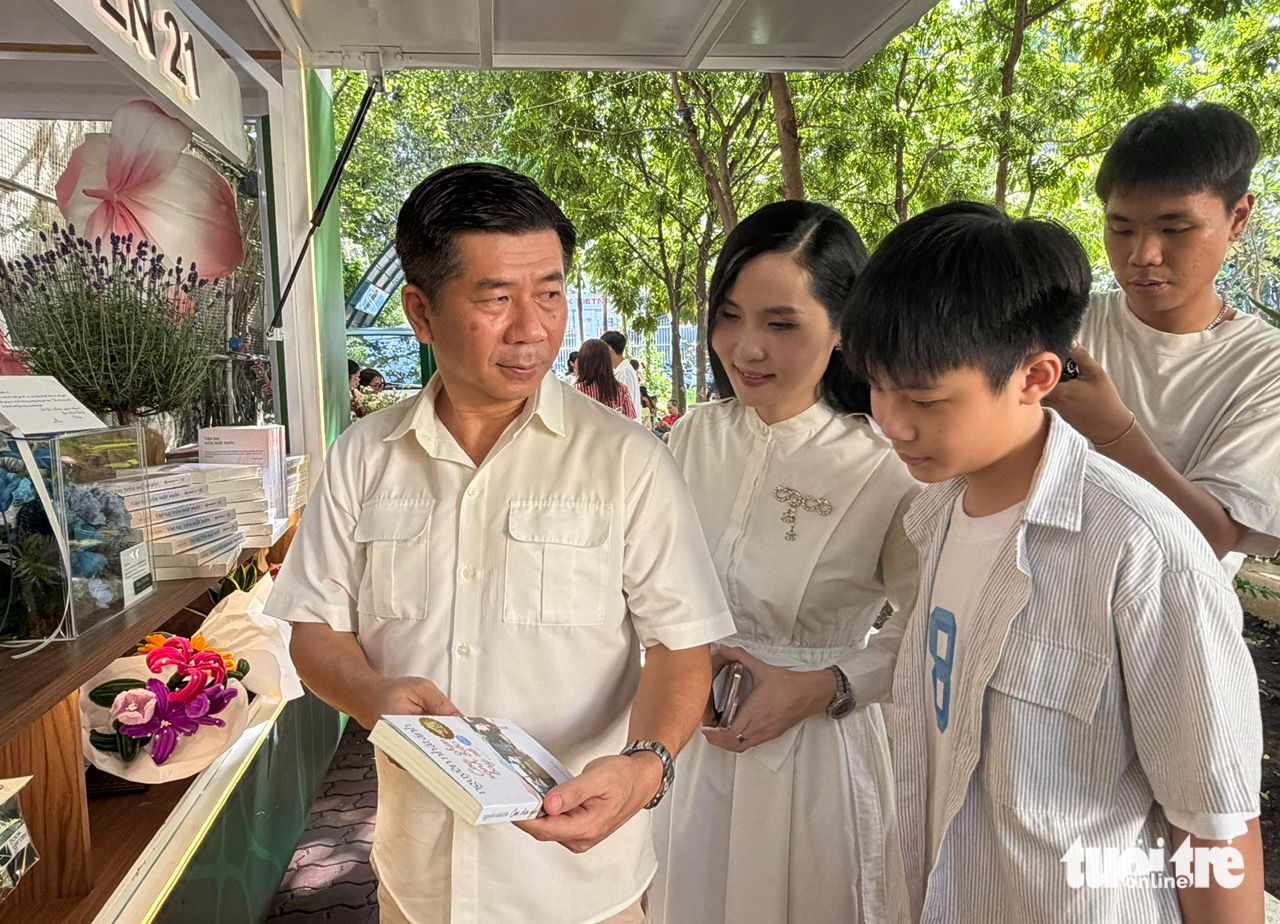 “Khu vườn sách” dưới tán cây xanh giữa trung tâm TP.HCM